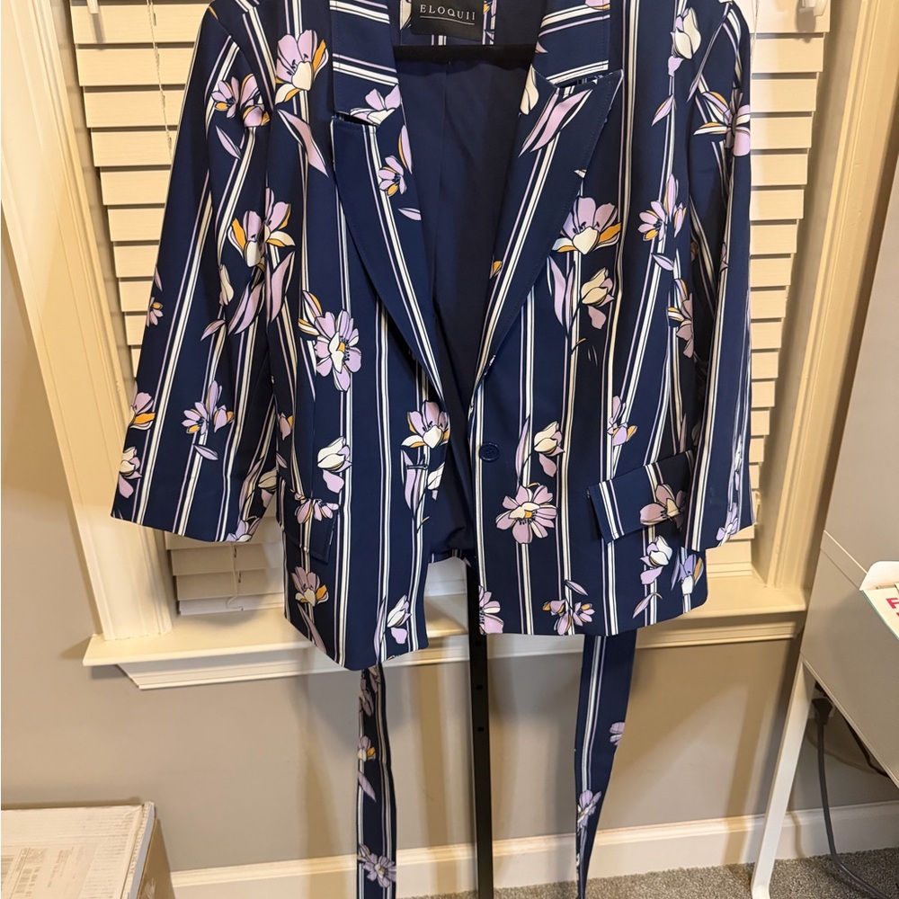 BNWT- Eloquii Plus Size Blue Floral Striped Blazer- Size 24W - Picture 7 of 13
